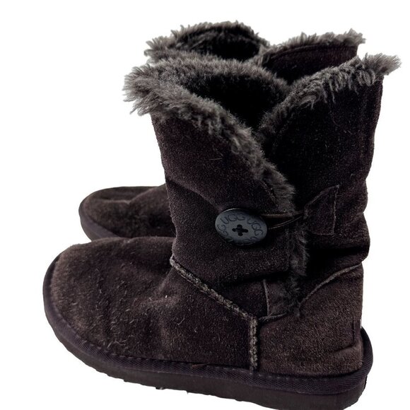 UGG Brown Low Boot Size 5 Read Description - Picture 3 of 9